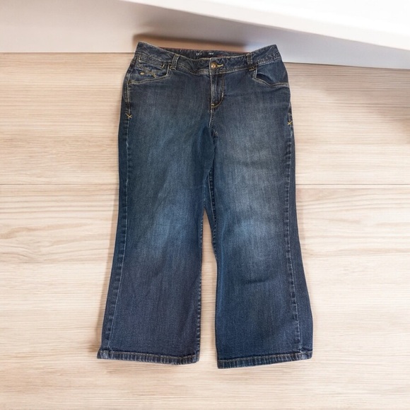 Lane Bryant Denim - Lane Bryant Blue Relaxed Jeans with Wide-Leg Cut and Distressed capri crop